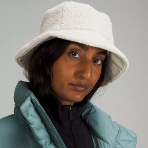 Lululemon Textured Fleece Sherpa Bucket Hat - M/L - Natural Ivory